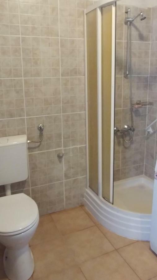Hotel Oncsa Vendeghaz Gyöngyös Zewnętrze zdjęcie